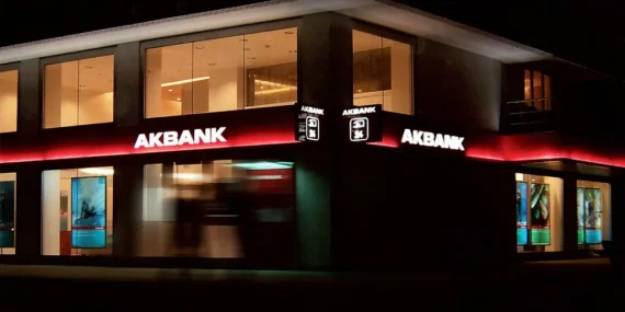 Akbank__AKBNK__hisse_hedef_fiyat_2025__Tam_9_farkl_1738322229