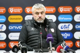Thomas_Reis_tan_iki_futbolcu_icin_ayrlk_sozleri____1738969918